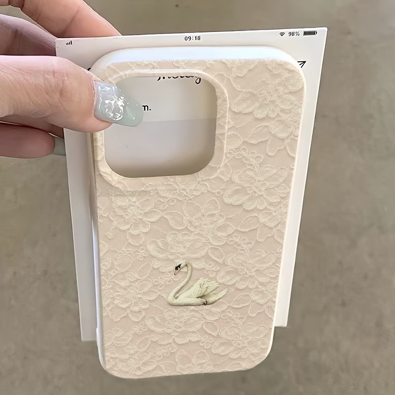 레이스 스완 패턴 리치 텍스처 폰 케이스 (아이폰 17 - Apple Iphone 15 리뷰 및 가격
